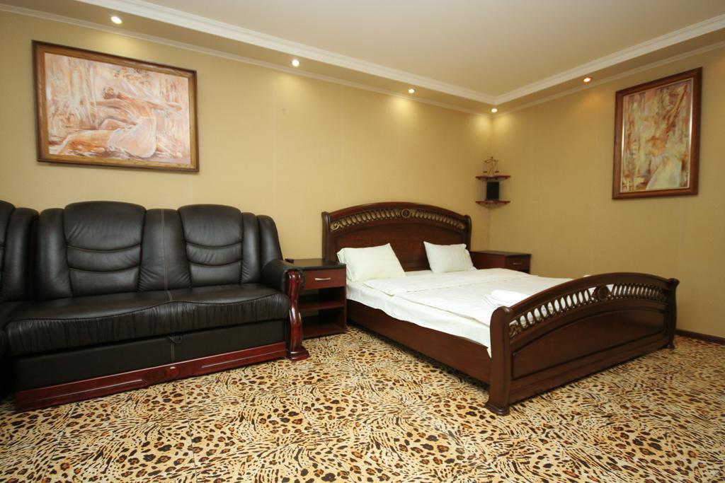 Pechersk Apartment In Kiev Center Rum bild